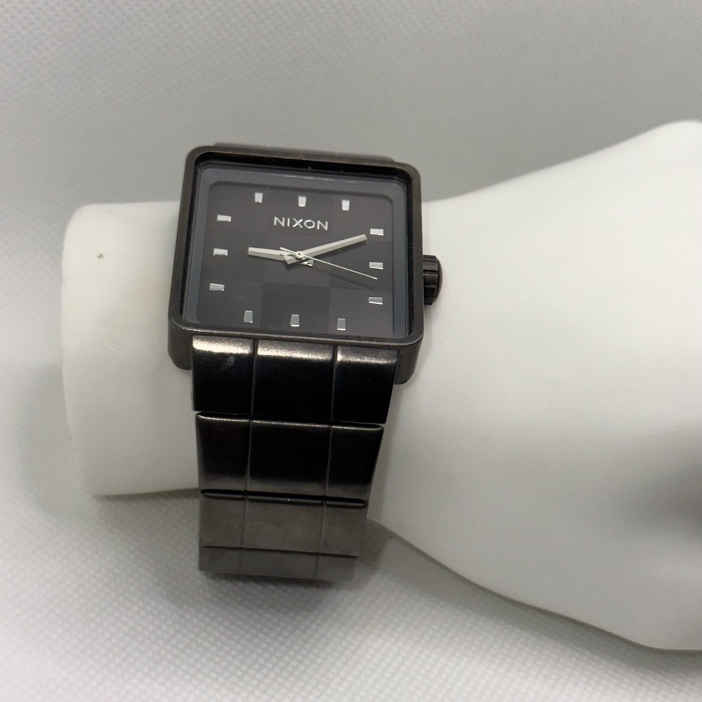 NIXON Full Throttle The Quattro Watch